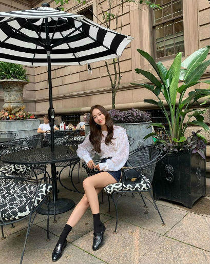 11 Ide Mix And Match Dengan Atasan Putih Ala Jessica Jung