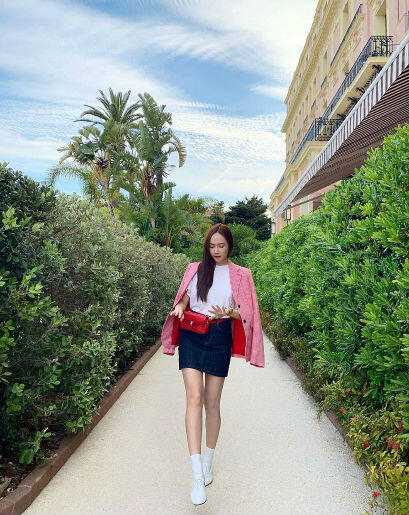 11 Ide Mix And Match Dengan Atasan Putih Ala Jessica Jung