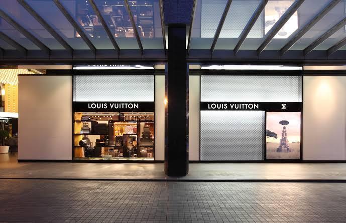 CEWEK INDONESIA NYOLONG TAS LOUIS VUITTON DAN BARANG MEWAH