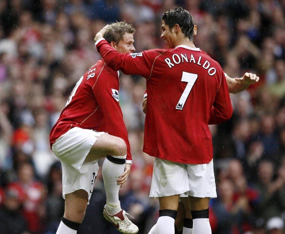 Pelatih MU Solskjaer ingin membawa Cristiano Ronaldo kembali ke Old Trafford