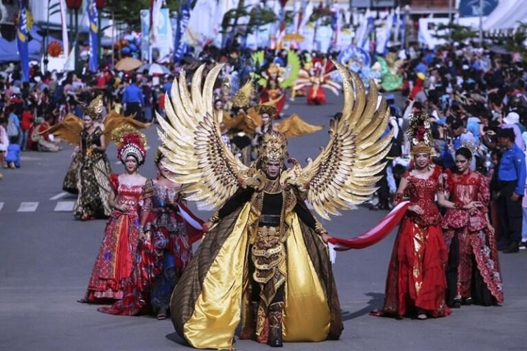 &#91;COC Reg. Batam&#93; Ingin Lihat Pameran Busana Berkelas Internasional? Ke Batam Saja!
