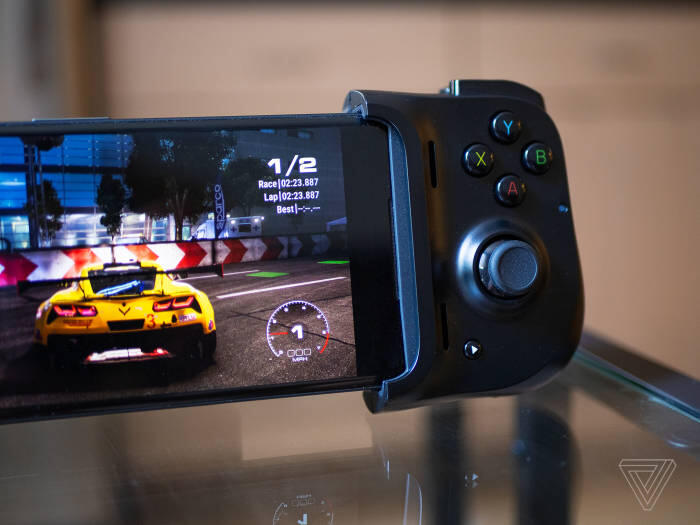 Razer Rilis Controller Game Universal untuk Smartphone Android!