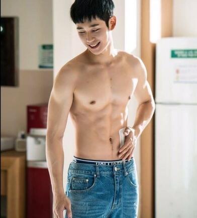 Ada Apa dengan Jung Hae-In? Idola Drakor yang Brondong Manis, Klimis, dan Protagonis!