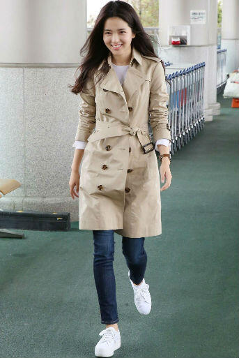 Tips Padu-Padan Jaket Dari Kim Tae-Ri