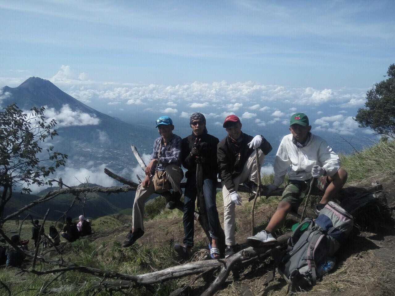 PERSAHABATAN AKU DIA,GUNUNG MERBABU