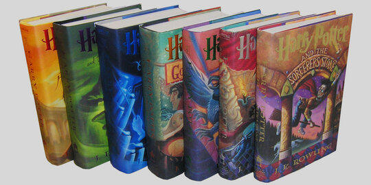 SEBELAS DUABELAS, HARRY POTTER dan Tere Liye 'serial BUMI'