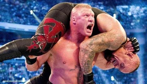 Bukan Cuma Berbadan Besar, Pendapatan Siapakah Paling BESAR Di WWE Tahun Ini?