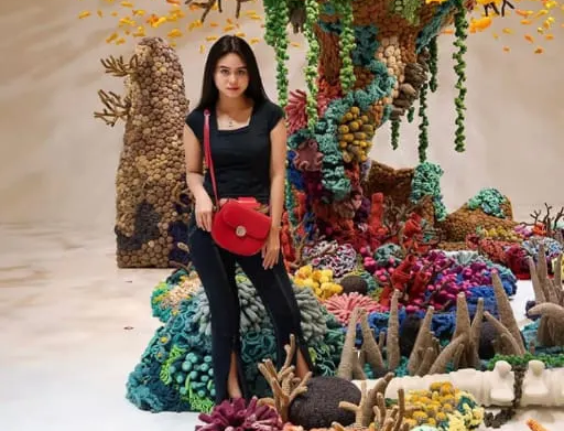 Deretan Foto Cantik Dwinda Ratna, Istri Mas Pur Tukang Ojek Pengkolan