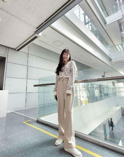 9 Ide Mix & Match Outfit Ala Hyojung OH MY GIRL, Trendy Banget!