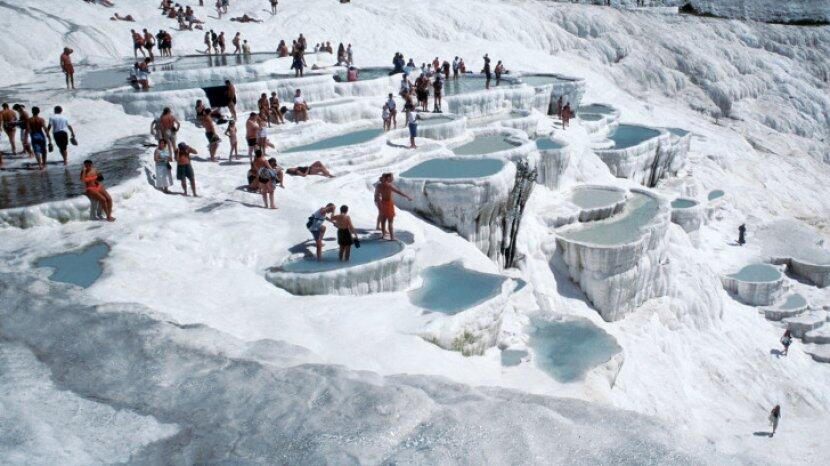  VIRAL !! Kolam Air panas di Tengah Es ?? PAMUKKALE !!