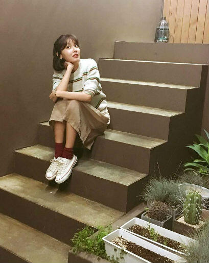 8 Inspirasi Outfit Ala Sooyoung SNSD, Dijamin Bikin Kamu Bak Fashionista!