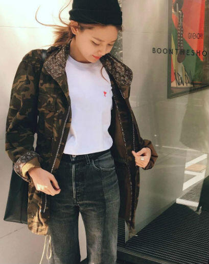 8 Inspirasi Outfit Ala Sooyoung SNSD, Dijamin Bikin Kamu Bak Fashionista!
