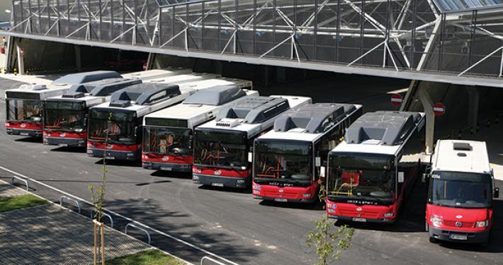 MENGAPA BUS TIDAK PUNYA SABUK PENGAMAN ? INI ALASANNYA...