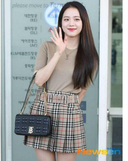 9 Ide Mix And Match Plaid Outfit Ala BLACKPINK, Anti Mati Gaya!