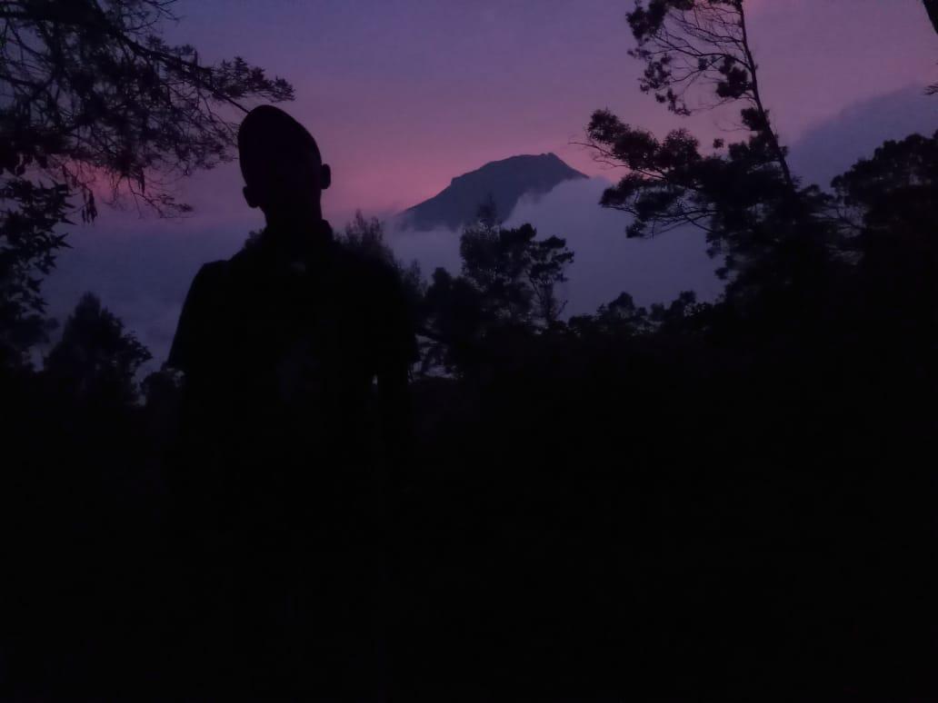 BUDGET SEDIKIT.TAPI TEKAD BANGKIT DI GUNUNG SINDORO