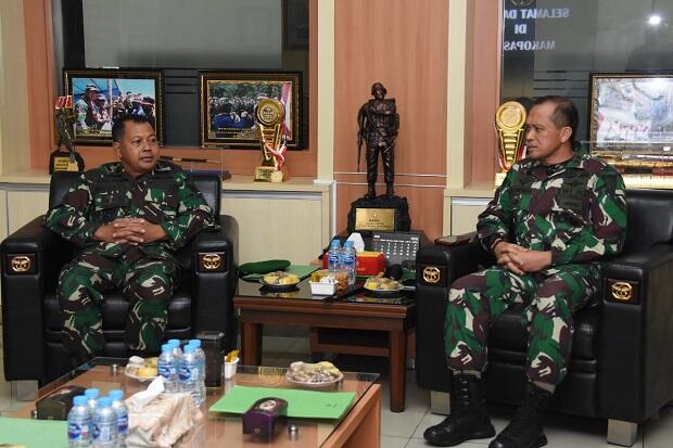 Danjen Kopassus Bersama Aslat KSAD Bahas Latihan Kesiapan Tugas Operasi