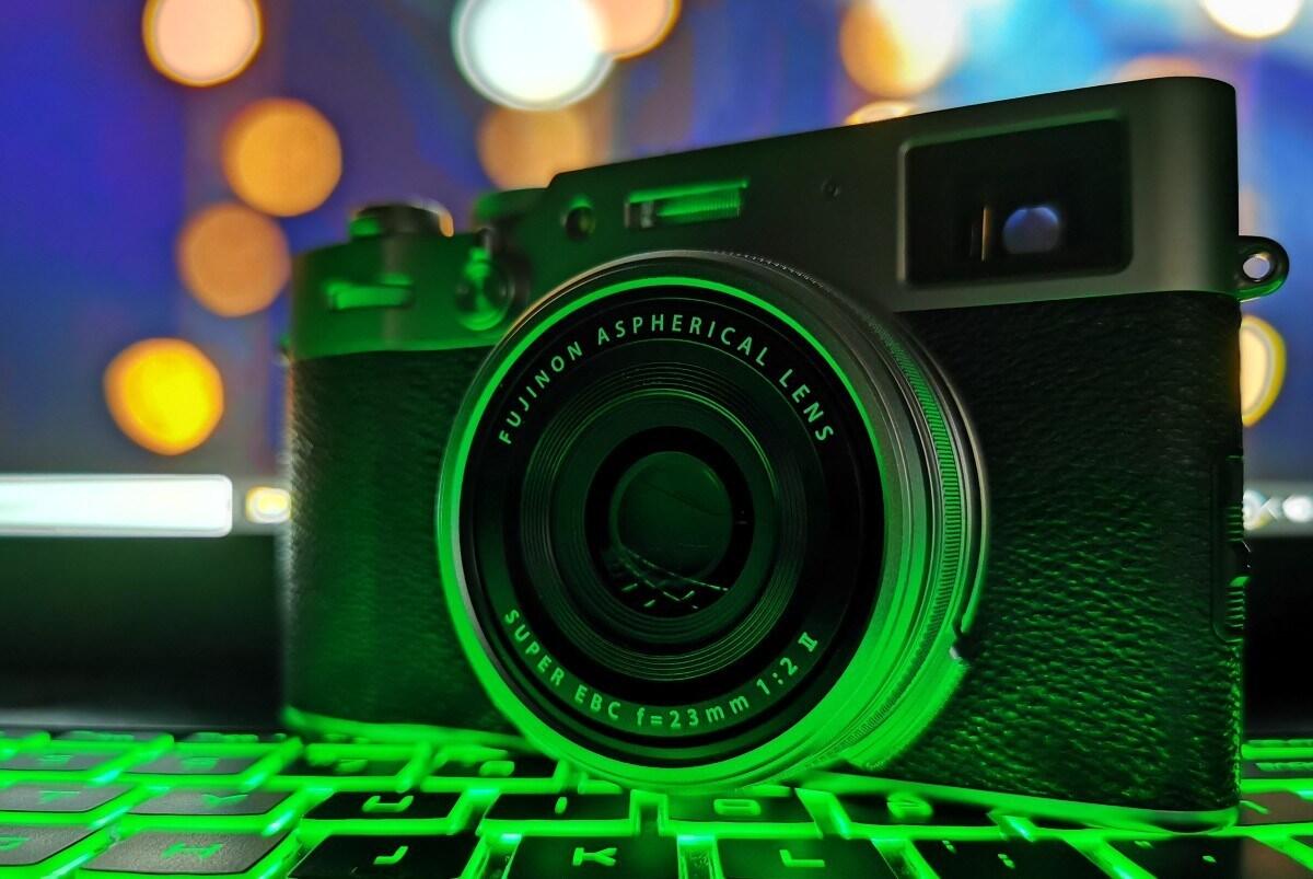 Review Fujifilm X100V