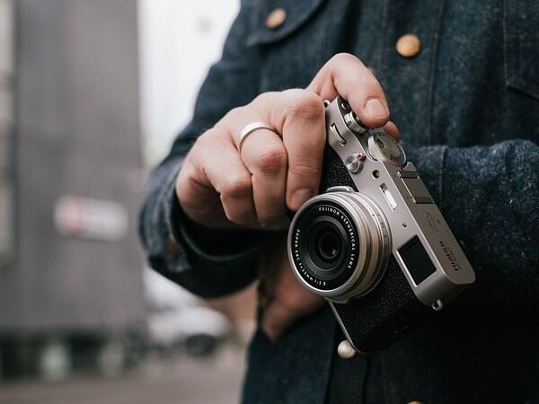 Review Fujifilm X100V