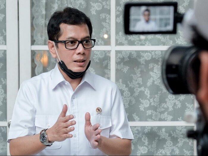 Menteri yang Tertukar !