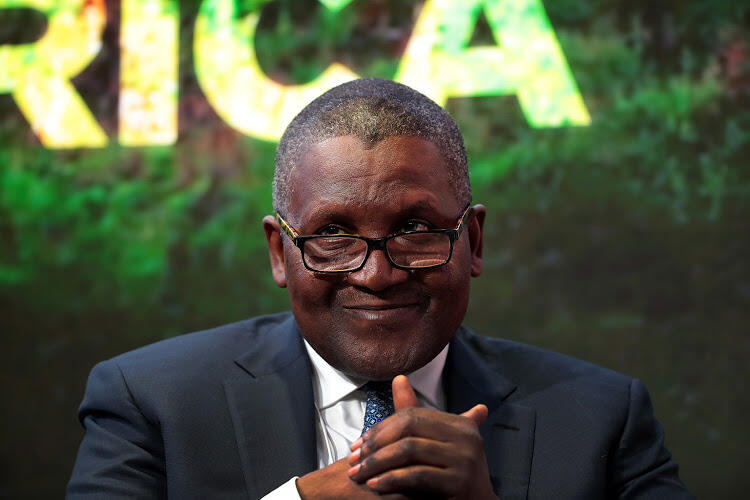 Mengenal Aliko Dangote, Orang Kaya yang Tarik Tunai 140 Miliar Buat Flexing Doang!