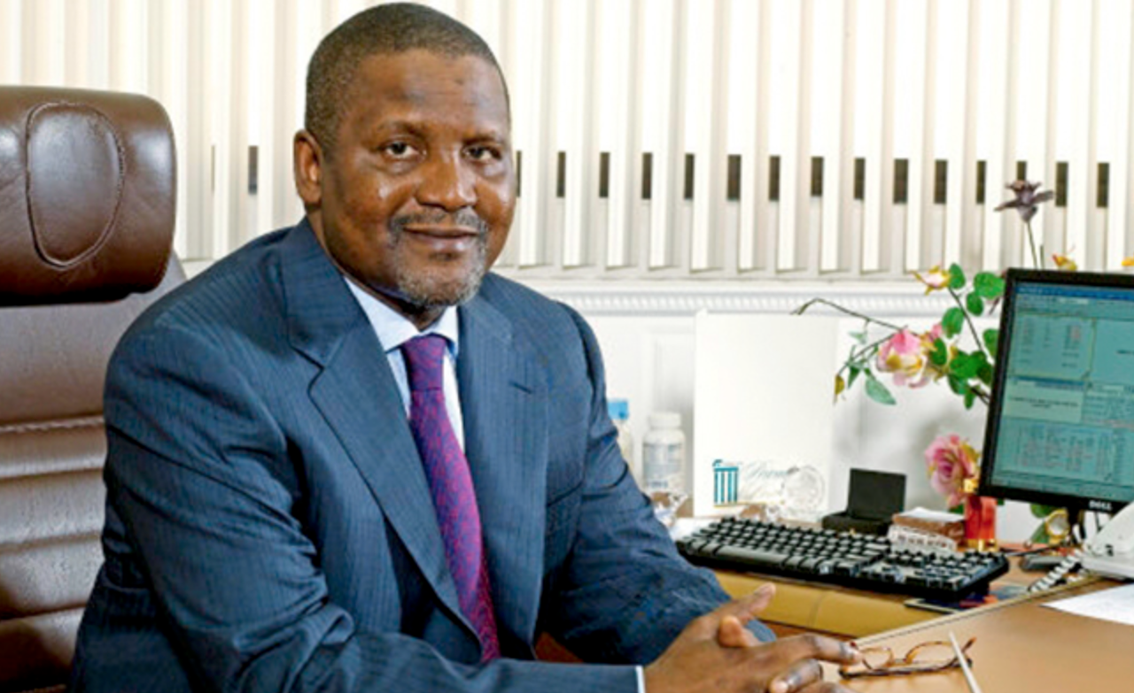 Mengenal Aliko Dangote, Orang Kaya yang Tarik Tunai 140 Miliar Buat Flexing Doang!