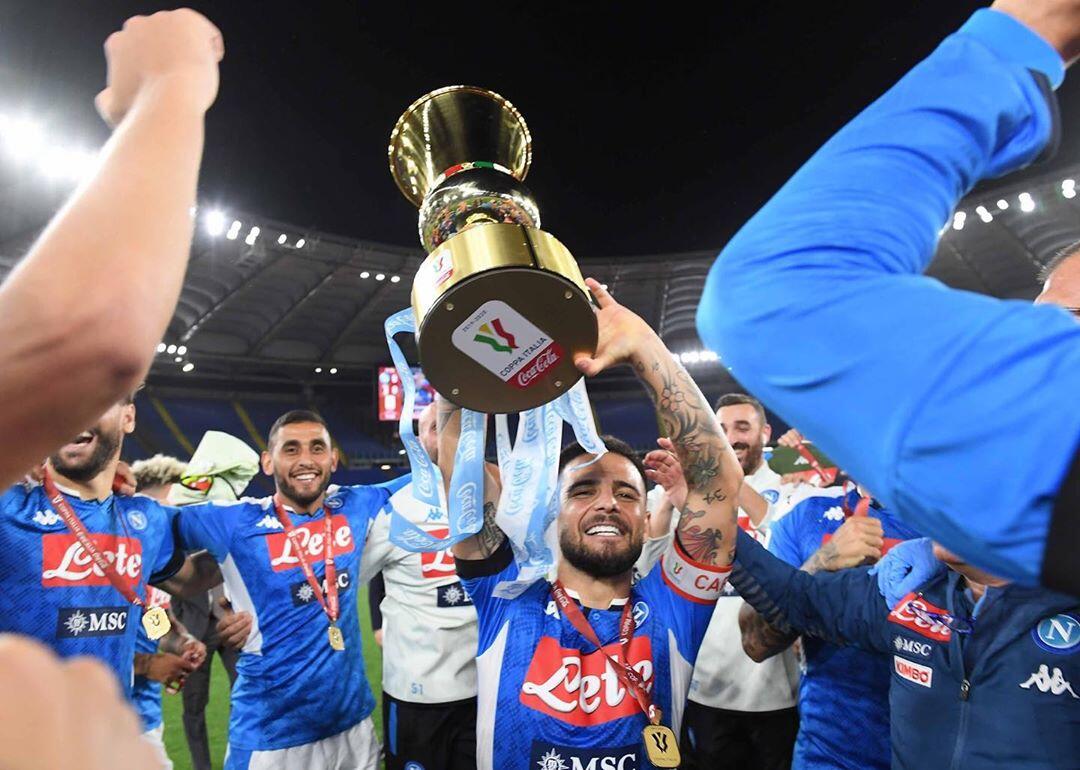 Kalahkan Juventus 4-2, Napoli Raih Trofi Coppa Italia yang Ke-6