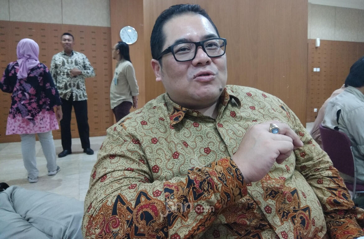 HARUS MARAH TAPI KEBODOHAN