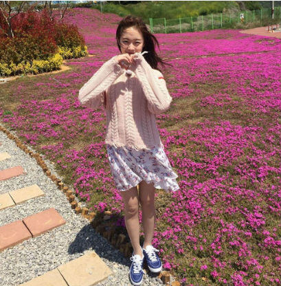 9 OOTD Jeon Somin, Manis Dan Feminin Banget!