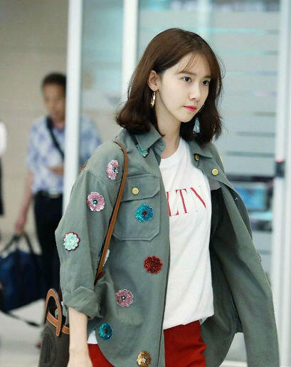 9 Ide Mix And Match Outfit Dengan Outer Ala Yoona SNSD, Stylish