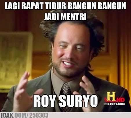 Roy Suryo Pamer Foto seperti Anies, Warganet Salfok ke Kata dalam Kurung