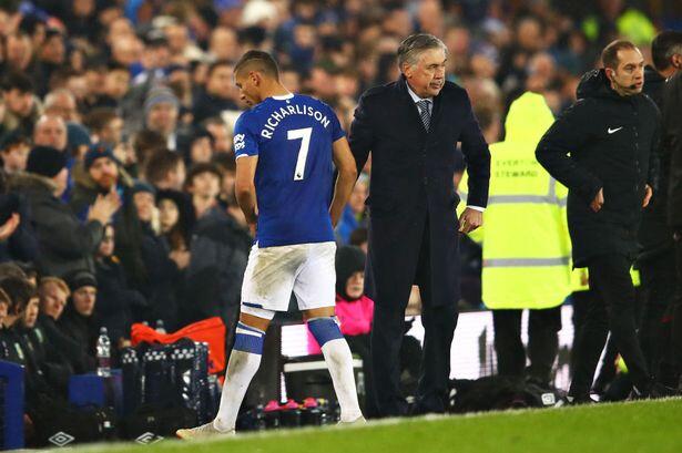 PREDIKSI EVERTON VS LIVERPOOL