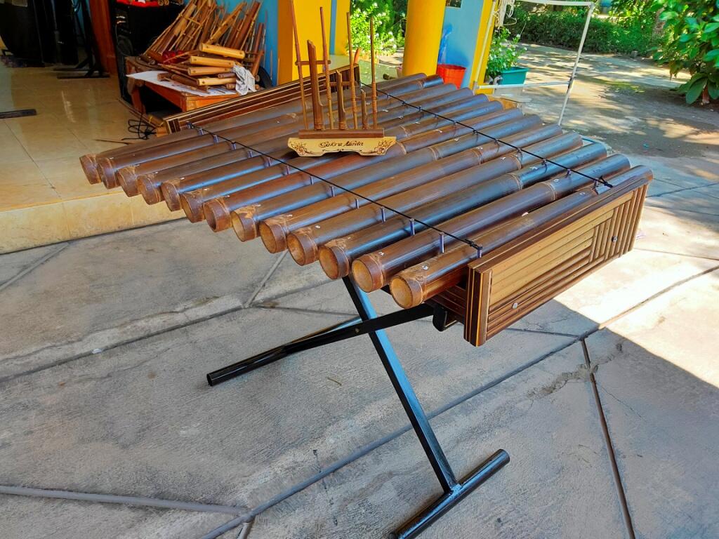 pengrajin angklung jogja