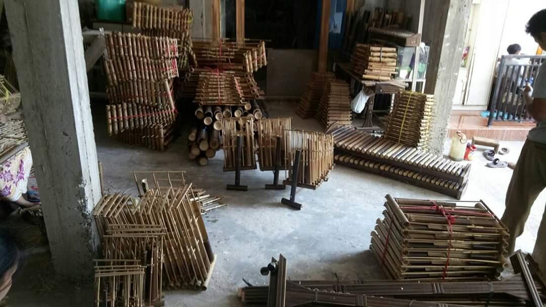 pengrajin angklung jogja