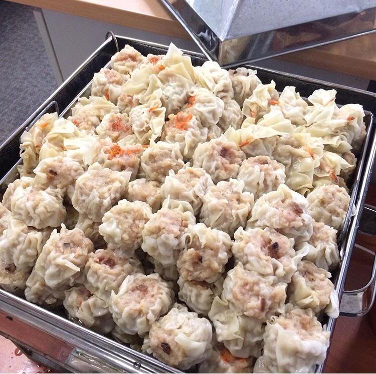 Jualan Dimsum dan Paru Aceh