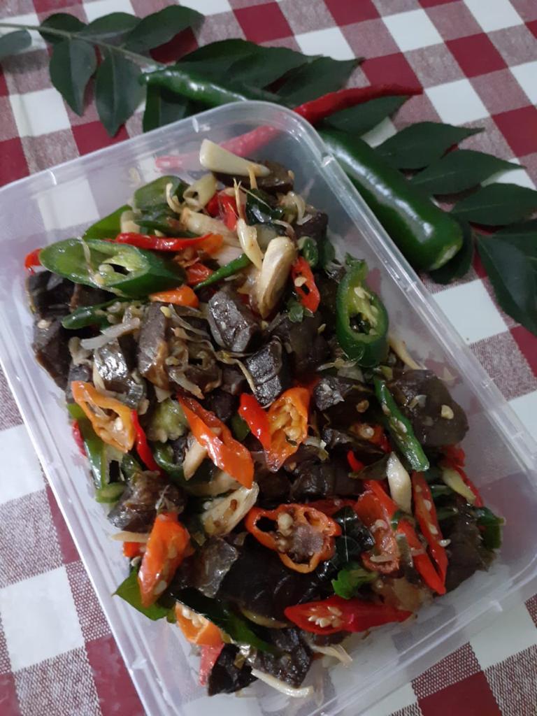 Jualan Dimsum dan Paru Aceh