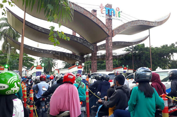4.474 Pengunjung Serbu Taman Mini Indonesia Indah