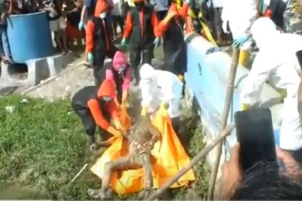 Warga Digegerkan Mayat Laki-Laki Mengapung di Sungai