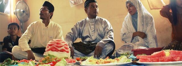 &#91;COC Reg. Kepulauan Riau&#93; Tidak Tergerus Zaman, Tradisi Basuh Lantai Masih Lestari!