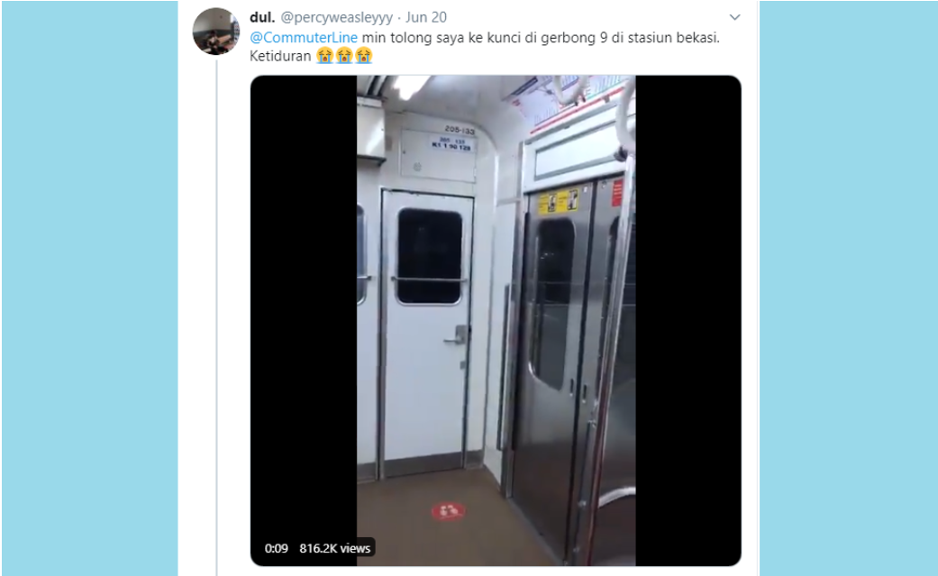 Viral! Video Pria Ketiduran di KRL hingga Terkunci dalam Gerbong di Stasiun Bekasi