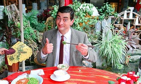 Mr Bean Tiba-Tiba Hadir Dan Menghibur Wuhan-China, Katanya Sudah Pensi?