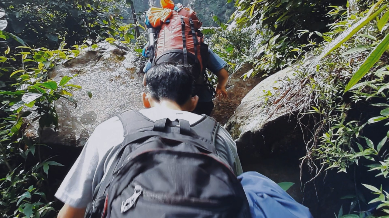 &#91;Jurnal&#93; Trekking CURUG CILEAT, Subang
