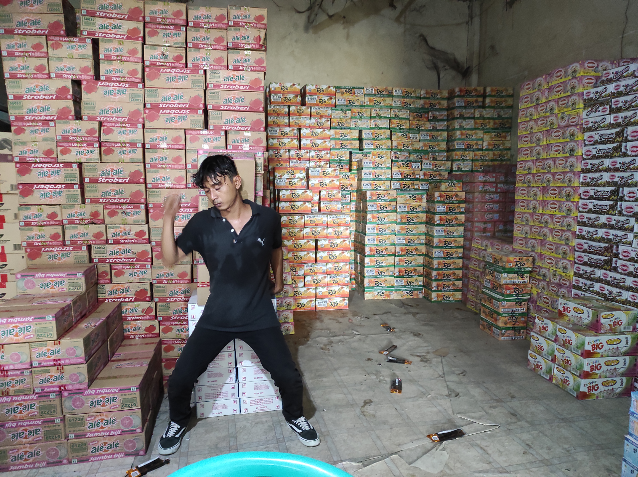 DISTRIBUTOR AQUA DAN MINUMAN LAINNYA TERMURAH DAN TERLENGKAP DAERAH DEPOK