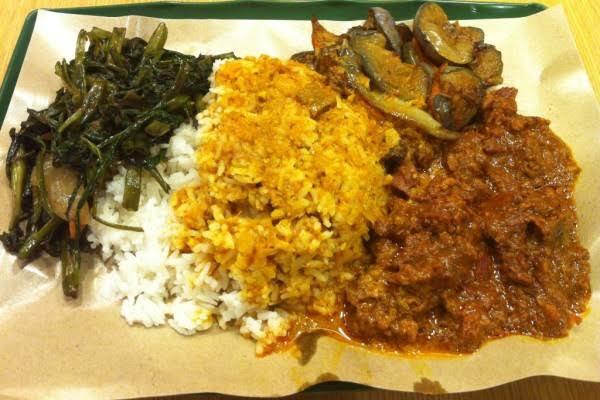 Perbedaan Warung Nasi Padang Dan Warteg... Kearifan Lokal Yang Mendunia