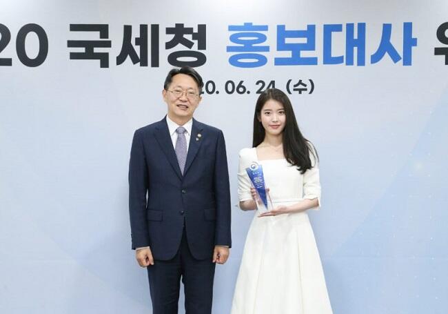 Contoh yang Baik Nih, Lee Seo Jin dan IU Jadi Duta Besar karena Taat Pajak