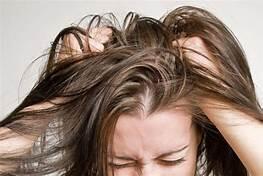 Sering Tidur dengan Rambut Basah? Hindari, Atau Kalian Akan Terkena Penyakit Ini