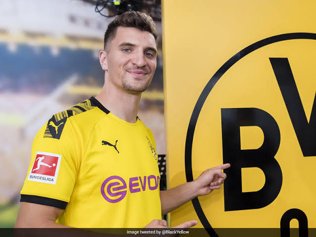 Borussia Dortmund Dapatkan Bek Kanan Thomas Meunier Secara Cuma-cuma Dari PSG