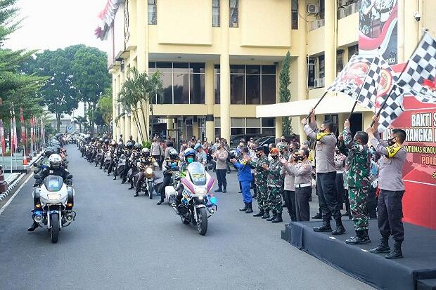 Baksos Hari Bhayangkara, Polda Jabar Salurkan 2.625 Paket Sembako