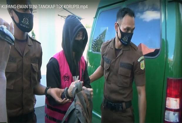 Kejati Tahan 1 Tersangka Kredit Macet Bank NTT Cabang Surabaya