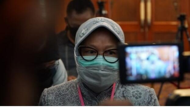 Jokowi Sebut 70 Persen Warga Surabaya Tak Bermasker, Risma: Eh, Mosok?