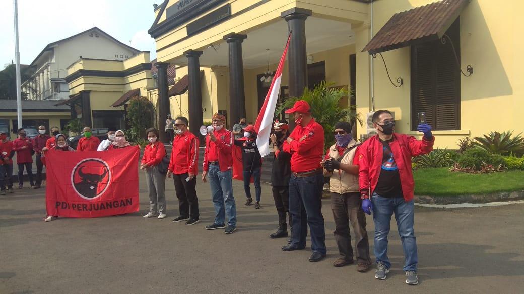 300 Kader Banteng Bergerak, TUNTUT KEADILAN